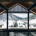 阿尔山洛奇酒店 *