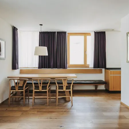 Alojamento de Turismo Selvagem Arlberg *