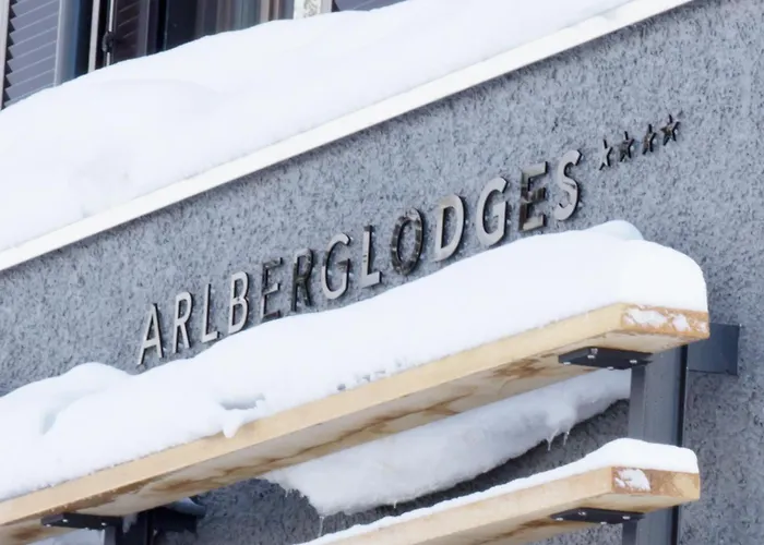 Arlberg Lodge *